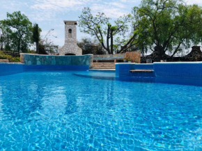  Club Vergel Resort  Берналь